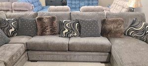 Kingston Sectional (Non-Reclining)