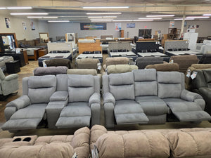 Silhouette-Seaside Grey Reclining Sofa Group