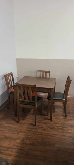 Parkwood Honey Brown 5 piece Dining Set