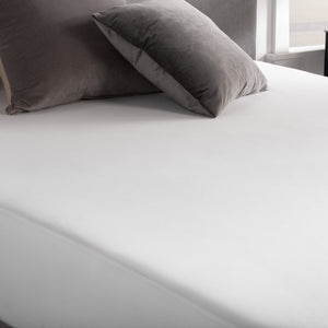 Weekender Jersey Mattress Protector by Malouf
